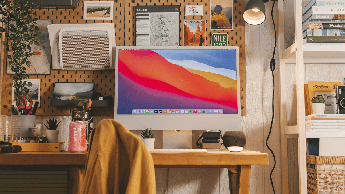 Transforming Business with Apple AI: Features, Solutions, Benefits